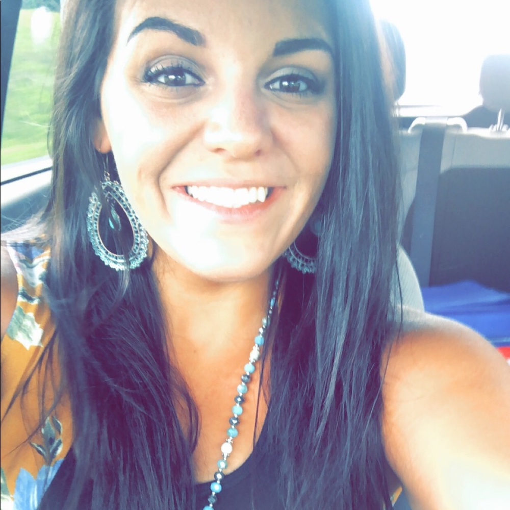 Meet your Posher, Sydney